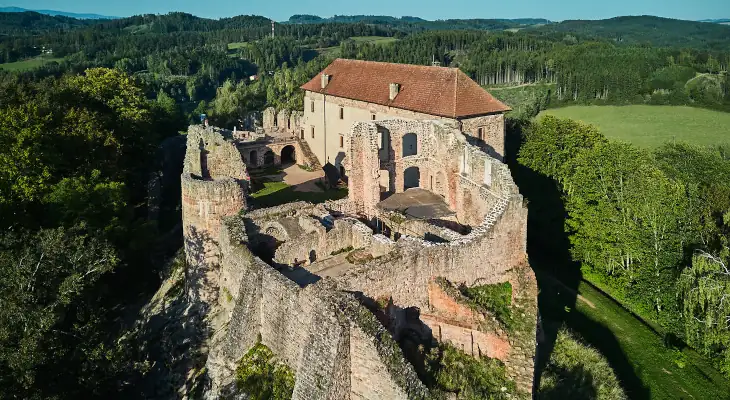 Hrad Pecka